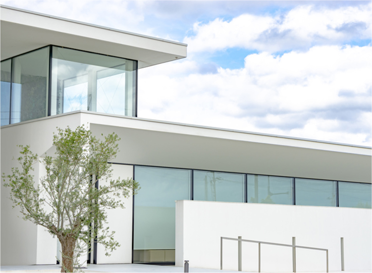 「イオン浦和美園」目の前！土日診療対応の歯医者